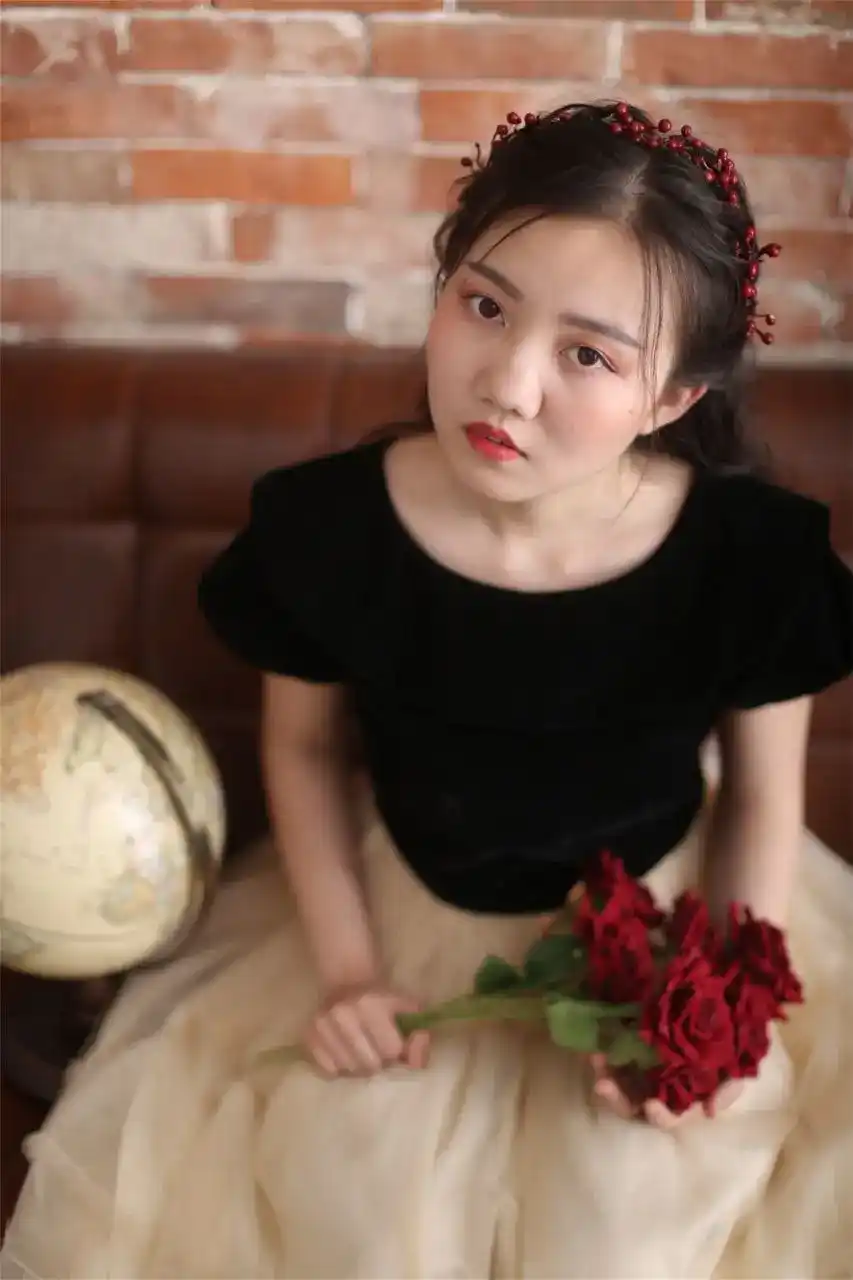 素人私访 极品国模 S5113  665P