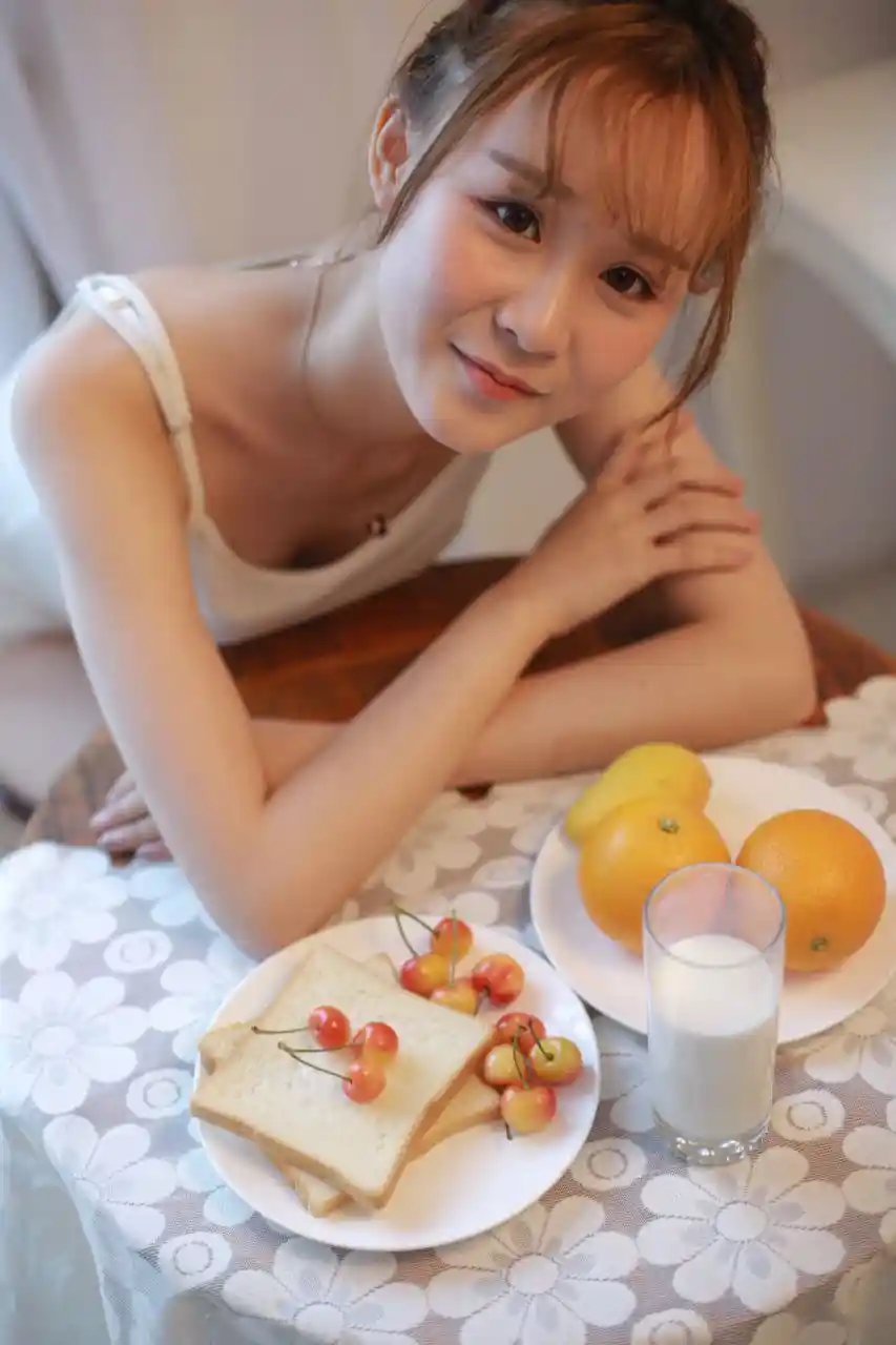 素人私房 极品国模 S4519  550P