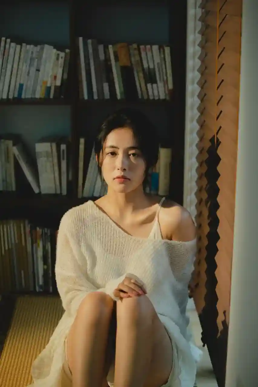 素人私访 极品国模 S4925   本套266P