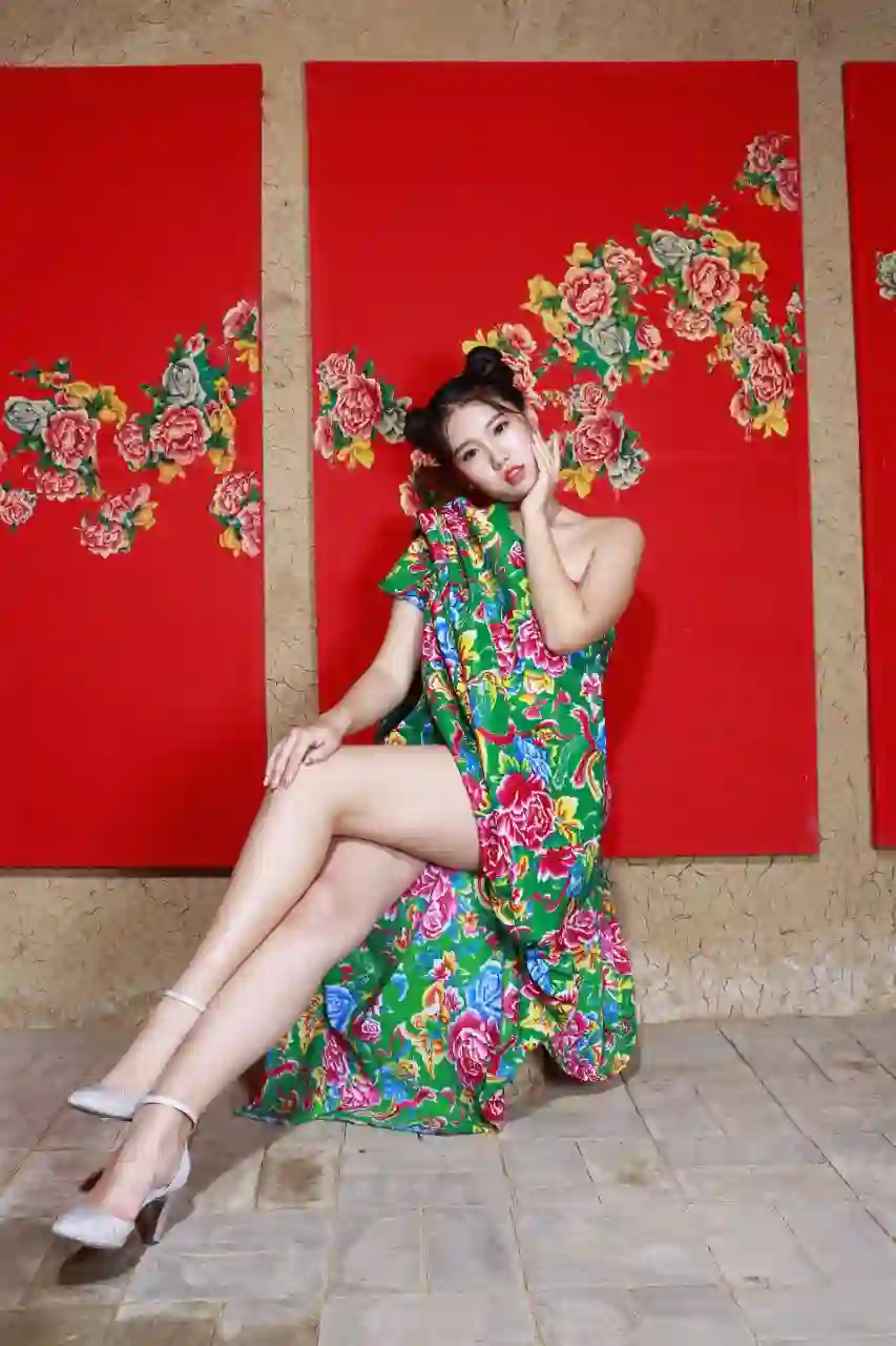 素人私房 极品国模 S4516   219P