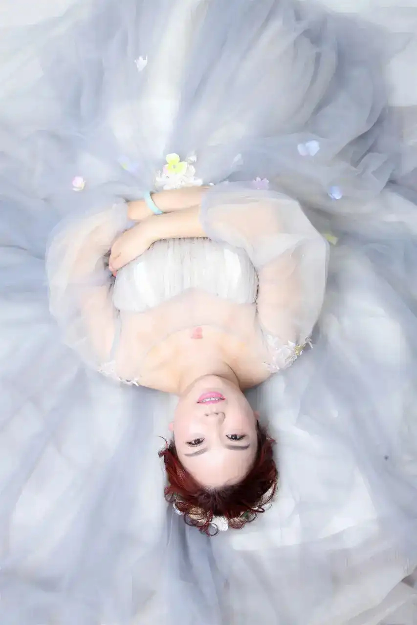 素人私房 极品国模 S4602  76P