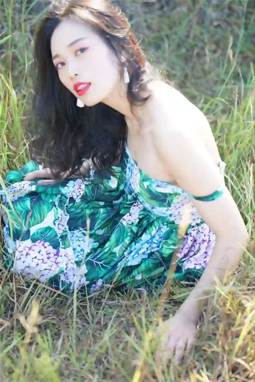 素人私房 极品国模 S4155  108P