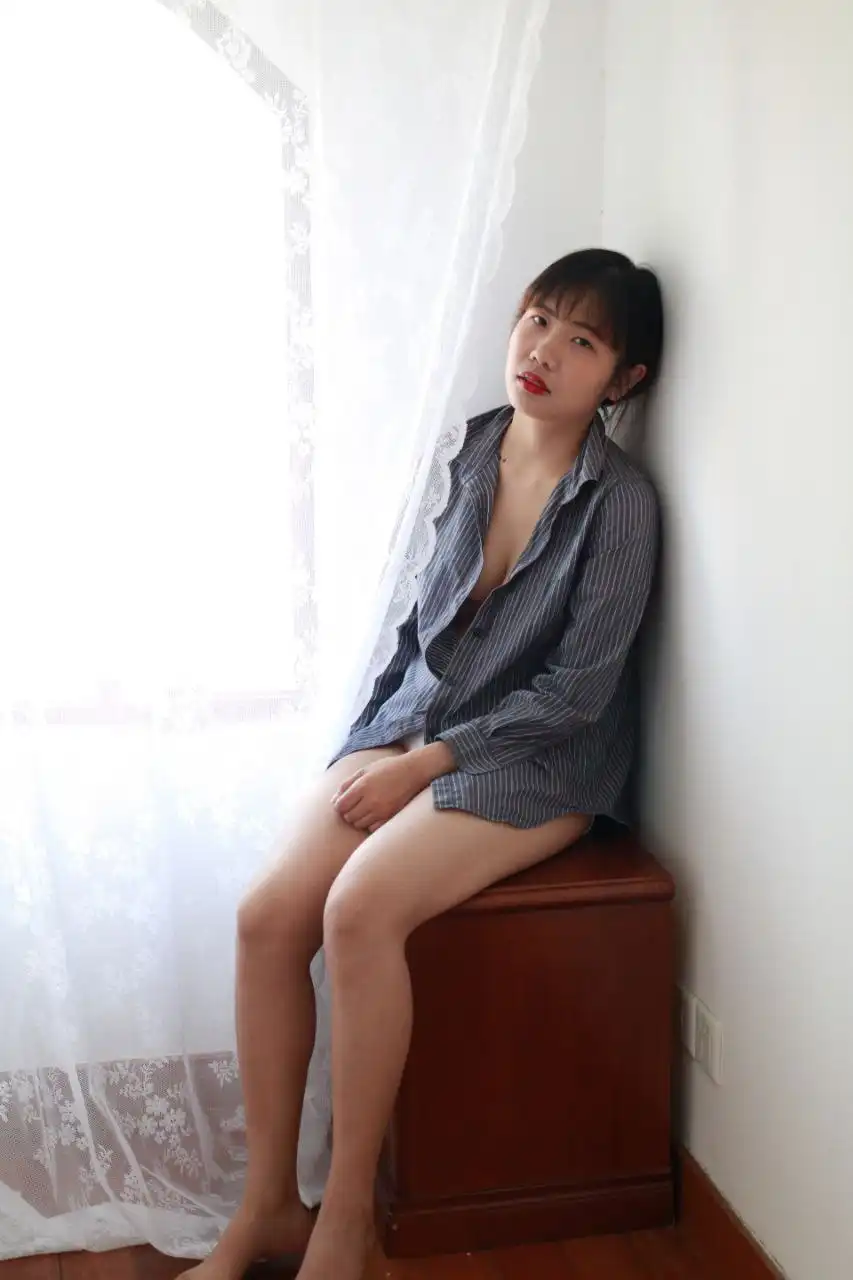 素人私房 极品国模 S4319  301P