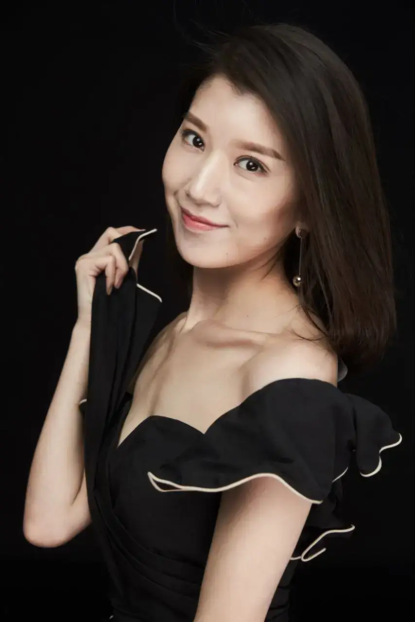 素人私访 极品国模 S4855  本套509P