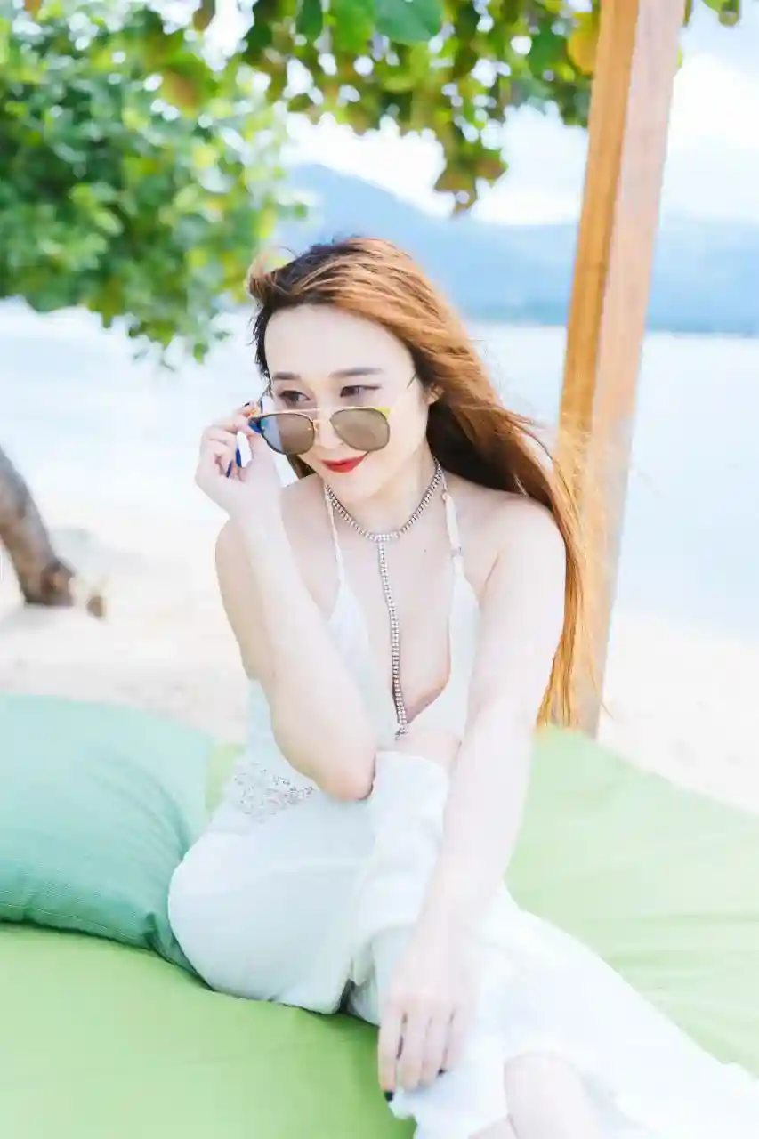 素人私房 极品国模 S4704  本套220P