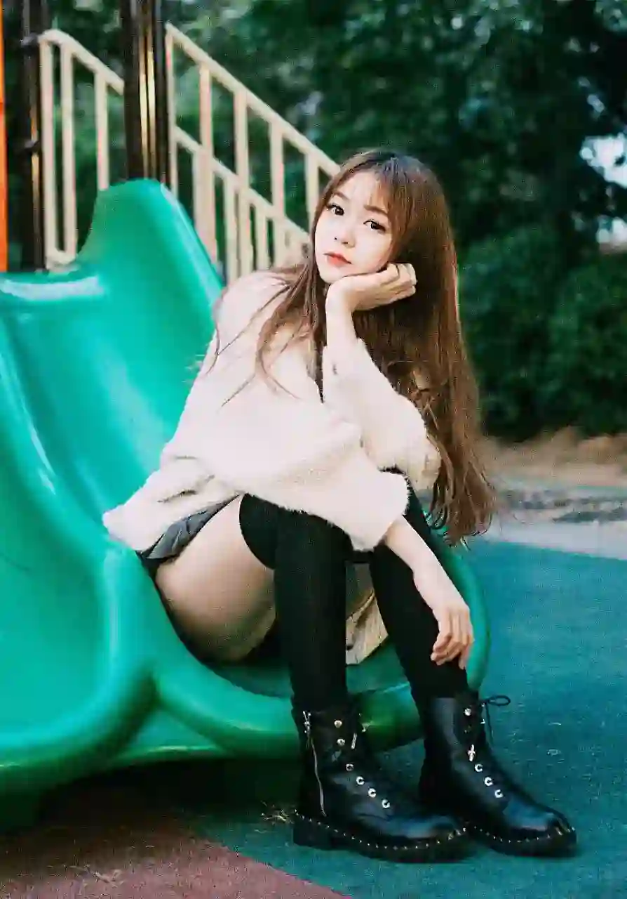 素人私访 极品国模 S4932   本套649P