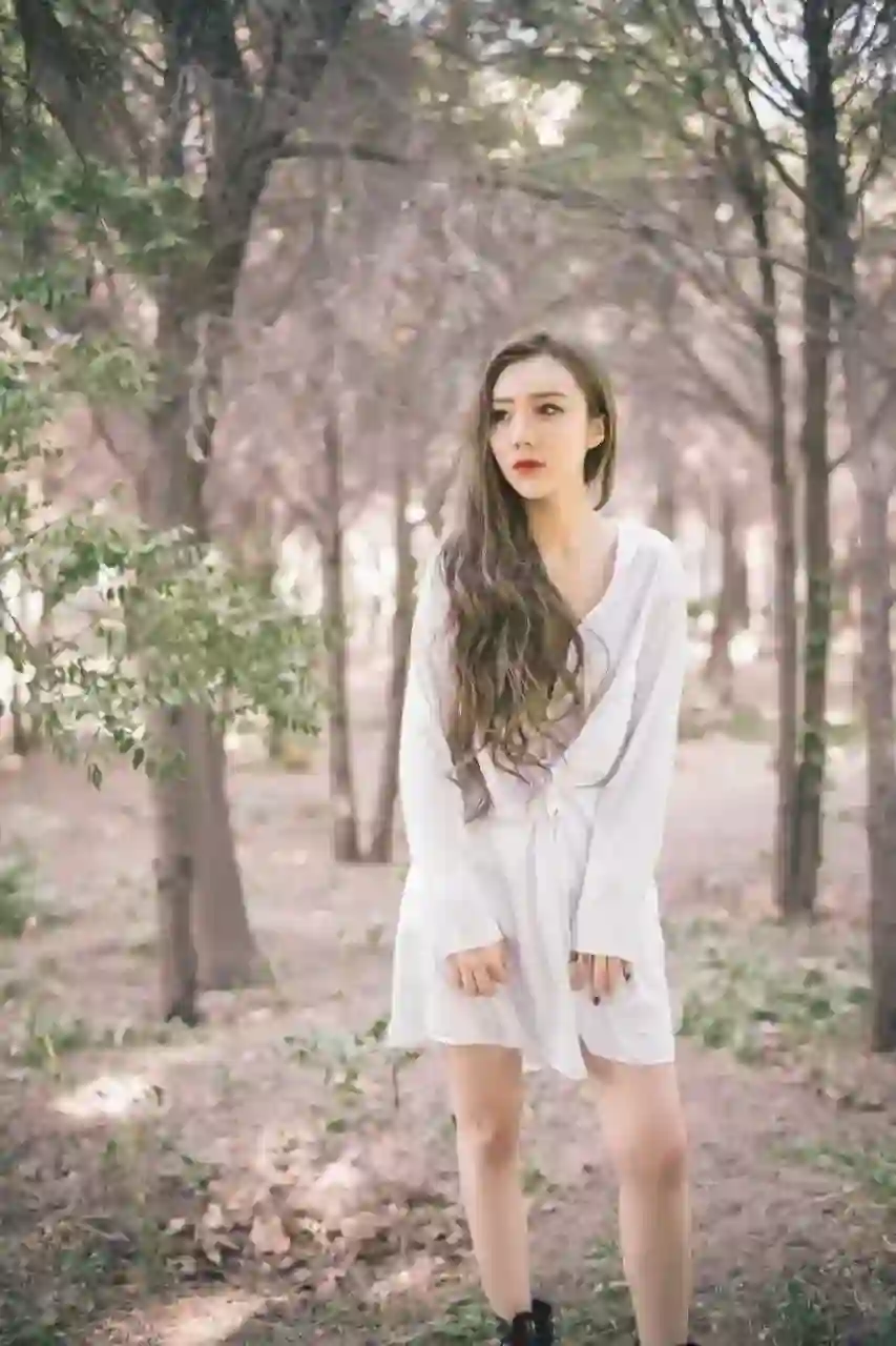 素人私访 极品国模 S4852  本套100P