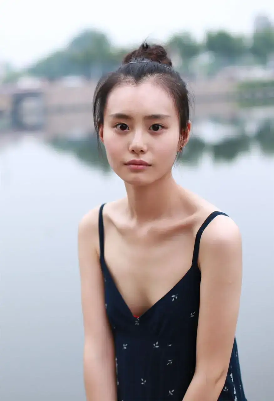 素人私房 极品国模 S4649  本套97P