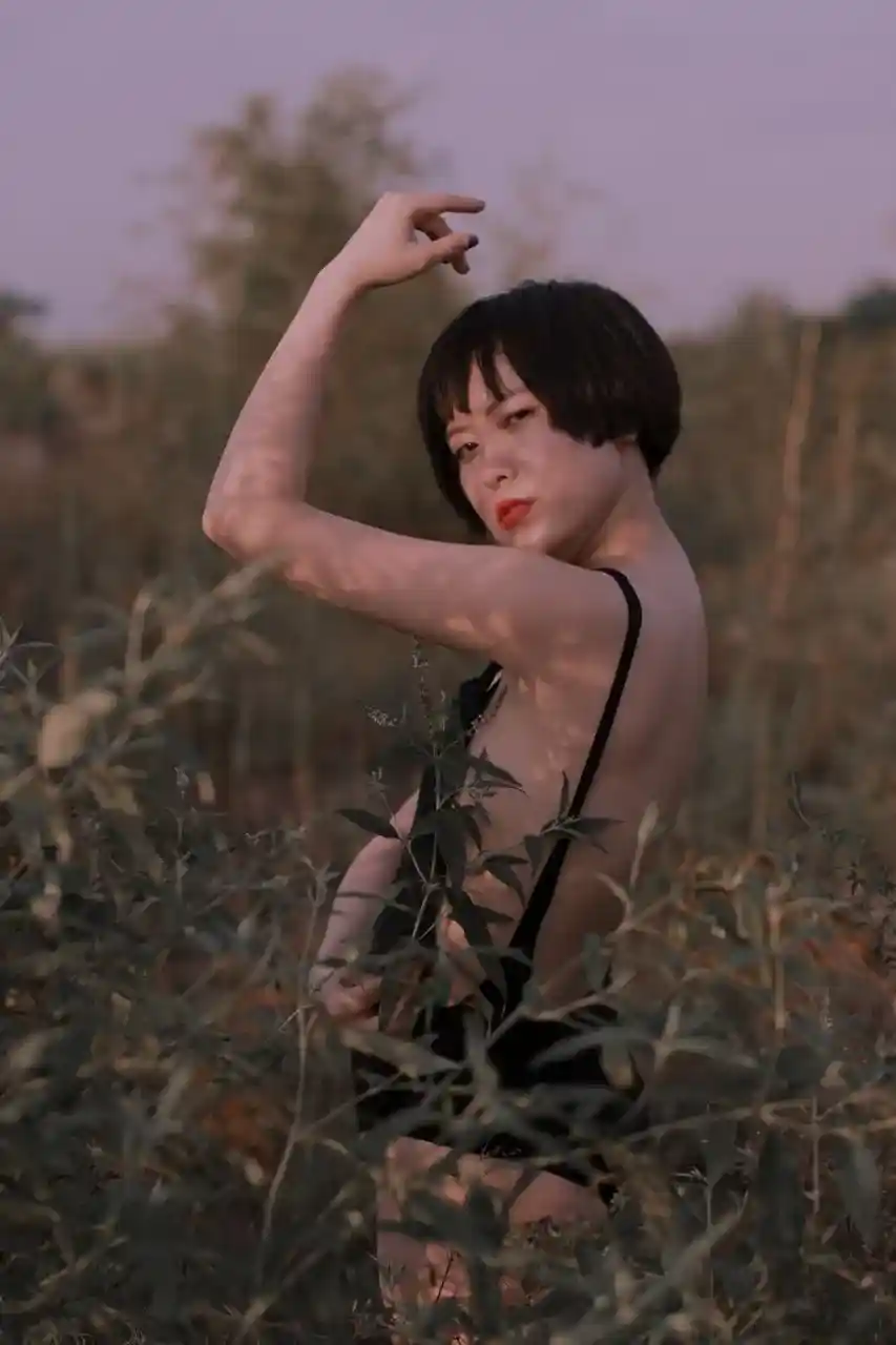 素人私访 极品国模 S4940   本套49P