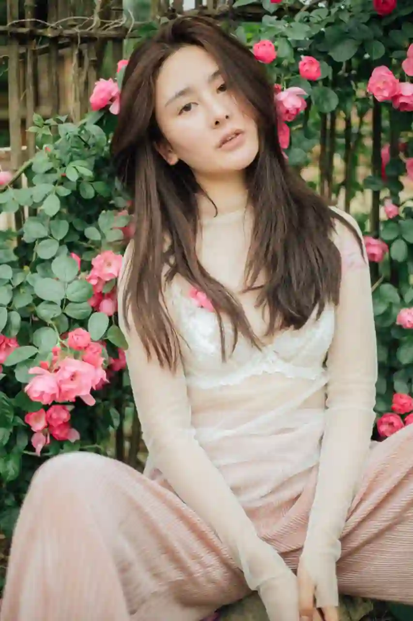 素人私房 极品国模 S4123  341P