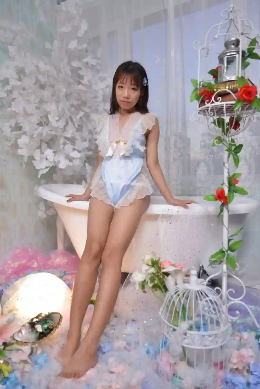 素人私房 极品国模 S4135  192P