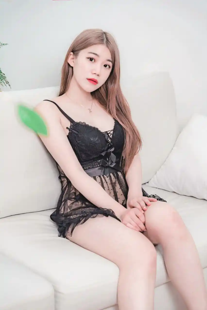 素人私房 极品国模 S3836  81P